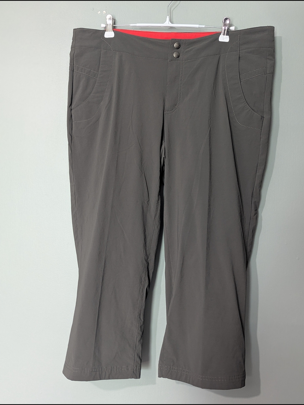 Eddie Bauer First Ascent Women's Gray Cropped Hiking Pants Practical Chic